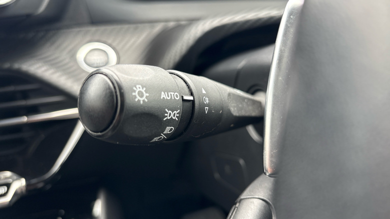 Peugeot 2008 1.2 PureTech 130 Allure 5dr EAT8 Petrol Estate